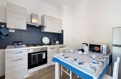 Finale Ligure Apartment | Apartment 'Il Borgo Incantato con garage' with Wi-Fi and Air Conditioning