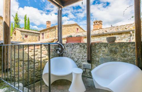 Gaiole in Chianti Apartment | Apartment Il Cinghiale by Interhome