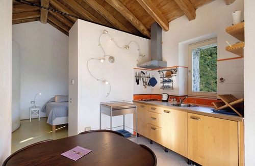 Borzonasca Apartment | Apartment 'Il Mulino - Appartamento Terra' with Mountain View, Shared Garden and Balcony