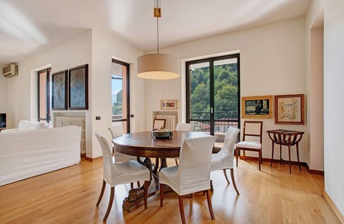 Cernobbio Apartment | Apartment "Il Parco Cernobbio" with Lake View, Wi-Fi, A/C, Terrace & Garden