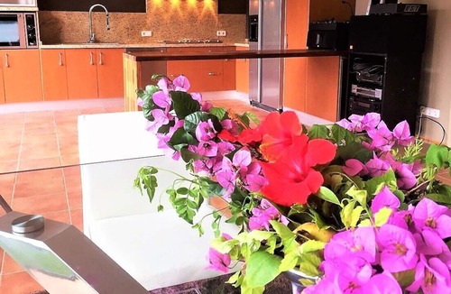 Palma de Mallorca Villa | Apartment in a luxurious villa for 6 people