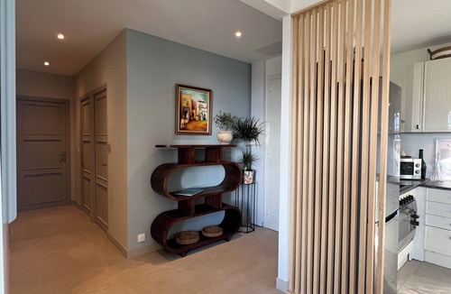 Saint-Roch Apartment | Apartment in Authentic Niçoise House with Panoramic sea & city view
