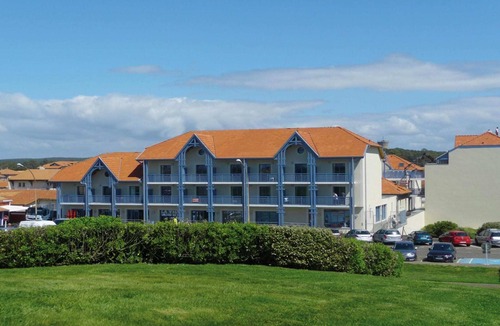 Biscarrosse Plage Apartment | Apartment in Biscarrosse near Sandy Beach