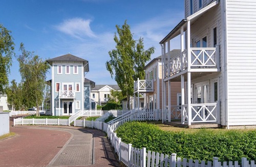 Hellevoetsluis Apartment | Apartment in Cape Helius by the Waterside