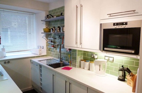 West End Apartment | Apartment In Central Edinburgh, Scotland, In The Picturesque Dean Village