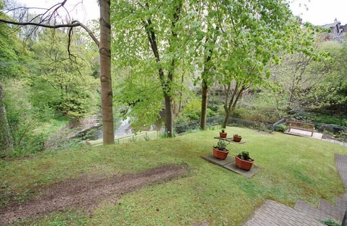 West End Apartment | Apartment In Central Edinburgh, Scotland, In The Picturesque Dean Village