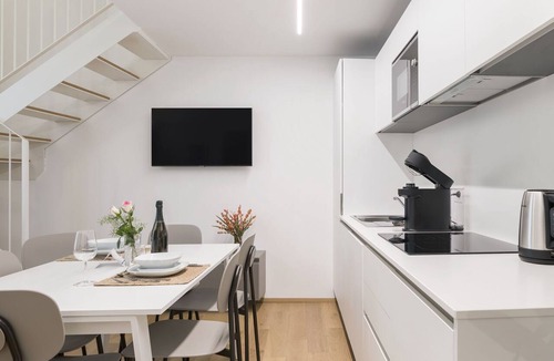 Como City Centre Apartment | Apartment in Como with 2 bedrooms sleeps 4