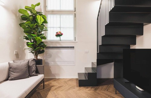 Como City Centre Apartment | Apartment in Como with 2 bedrooms sleeps 4