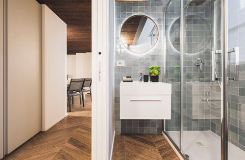 Como City Centre Apartment | Apartment in Como with 2 bedrooms sleeps 4