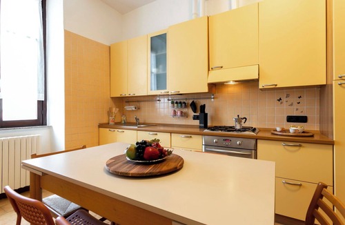 Como Apartment | Apartment in Como with 2 bedrooms sleeps 6
