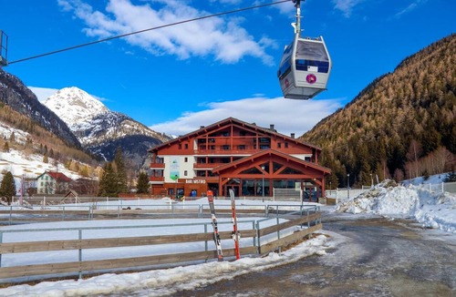 Vallorcine Apartment | Apartment in France near Ski Slopes