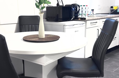 Fuldatal Apartment | Apartment 'In Fuldatal - Kassel' with Private Garden and Wi-Fi