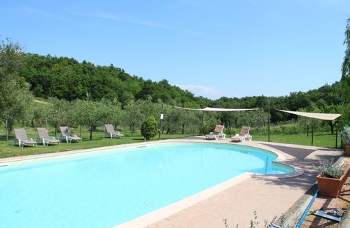 Collesalvetti Apartment | Apartment in Guasticce with shared pool