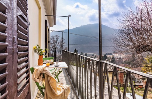 Torre Pellice Apartment | Apartment in historic mansion, nestled in the quiet, with large spaces and garden