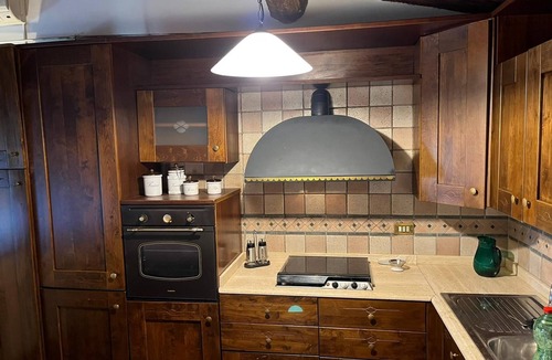 Buggiano Apartment | Apartment in the former 18th-century stables of Villa Sermolli