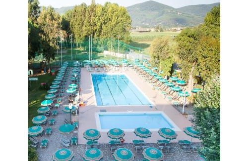 Luni Mare Apartment | Apartment in Luni mit Balkon