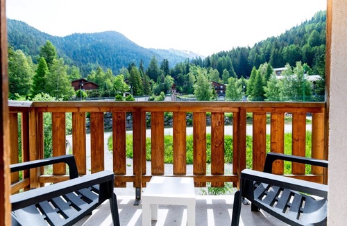 Valfrejus Apartment | Apartment in Modane with Mountain Views