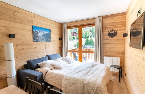 Valfrejus Apartment | Apartment in Modane with Mountain Views