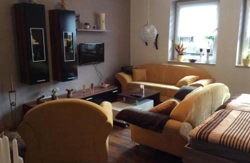Neustrelitz Apartment | Apartment in Neustrelitz mit Garten und Grill by Interhome