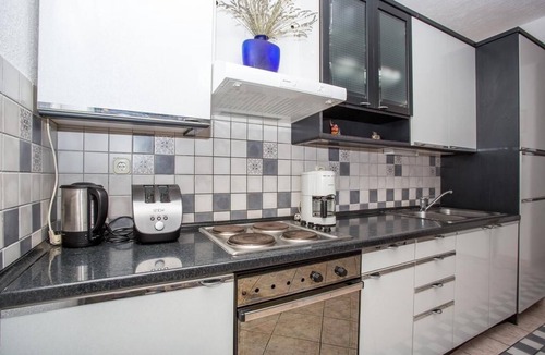 Njivice Apartment | Apartment in Njivice with Seaview, Balcony, Air condition, WIFI (4687-2)