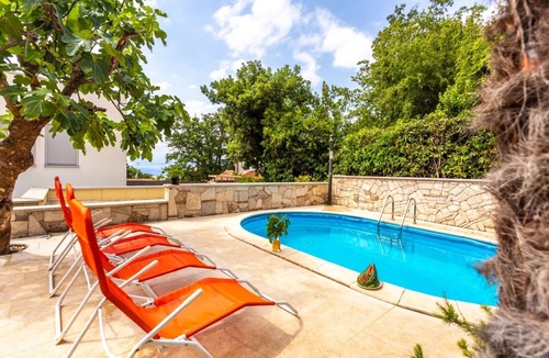 Njivice Apartment | Apartment in Njivice with Seaview, Balcony, Air condition, WIFI (4930-2)