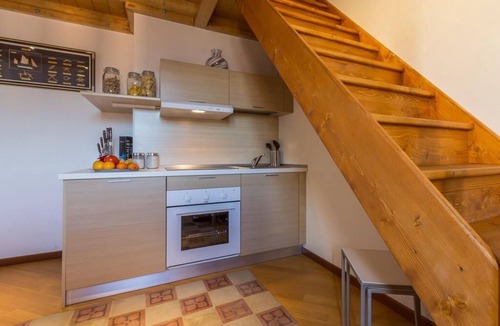 Como Apartment | APARTMENT IN OLD-TIME VILLA, QUIET QUARTER IN COMO CITY