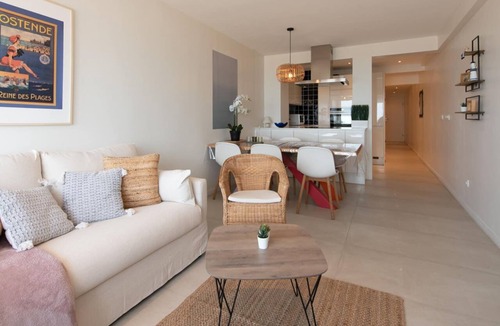 Ostend City Centre Apartment | Apartment in Ostend with Stunning Sea View