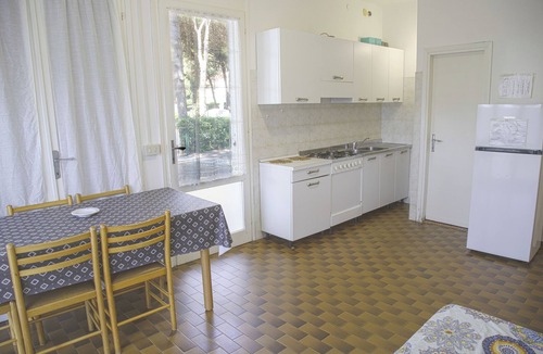 Eraclea Mare Apartment | Apartment in pine forest near the beach