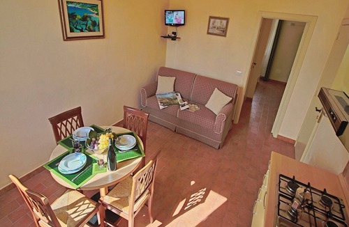 Arcevia Apartment | Apartment in Piticchio with Pool and BBQ