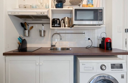 Kings Cross Apartment | Apartment in Potts Point+Parking