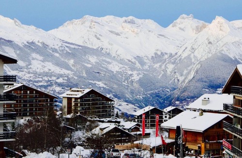 Saint-Pierre-de-Clages Apartment | Apartment in the Heart of Valley