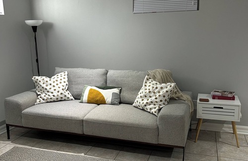 Woodbine - Lumsden Apartment | Apartment in Toronto, cozy two bedroom in the heart of East York