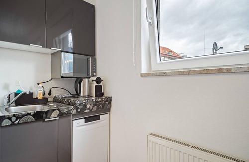 Pradl Apartment | Apartment Innsbruck near Bergisel Ski Jump