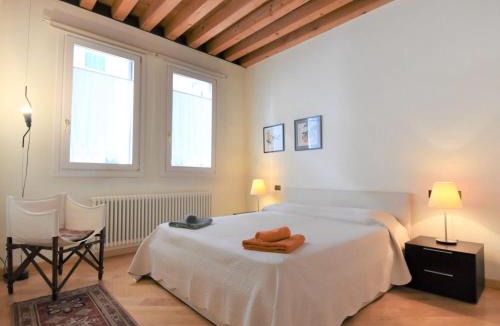 Molina Apartment | Apartment Iris by Interhome