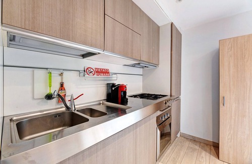 Valtellina Apartment | Apartment 'Isa' with Mountain View, Wi-Fi and Air Conditioning