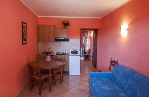 Albaretto della Torre Apartment | Apartment in the Langhe