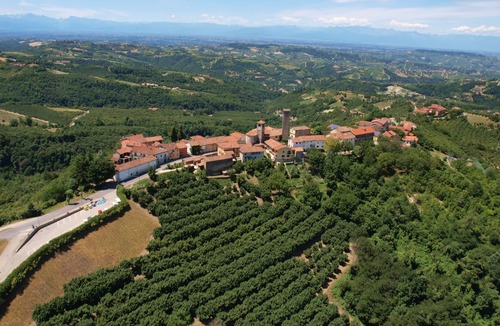 Albaretto della Torre House | Apartment for 4 people with 1 bedroom, bathroom, living room.