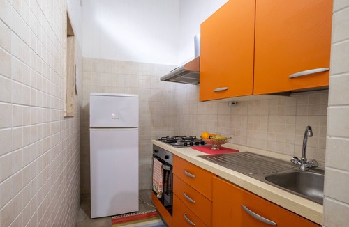 Corigliano D'Otranto Apartment | Apartment 'Panaka - Bottega Dello Speziale' with Private Terrace and Air Conditioning