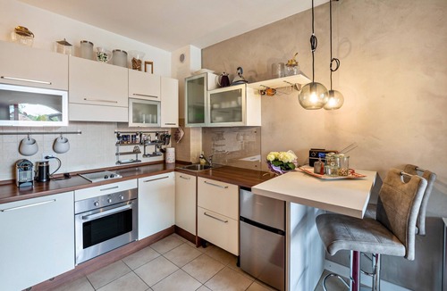 Castion Veronese Apartment | Apartment 'Residence Corte La Fiorita' with Shared Pool, Wi-Fi and Air Conditioning