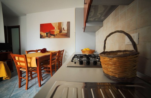 Torre Mozza Apartment | Apartment overlooking the sea and very close to it