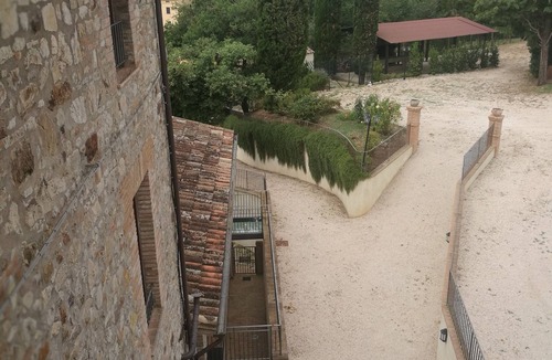 Fratta Apartment | Apartment Iris 3 Bedrooms,2 Bath, Living Room 10 Pax
