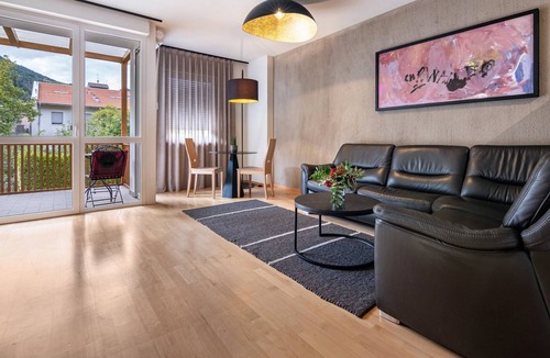 Prato allo Stelvio Apartment | Apartment 'Ferienwohnung Hans' with Mountain View, Balcony and Wi-Fi