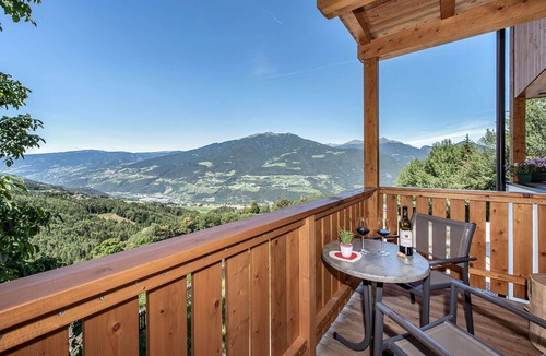 Sant'Andrea in Monte Apartment | Apartment 'Ban Rutzner Trametsch' with Mountain View, Shared Terrace and Wi-Fi