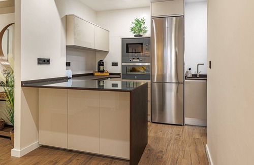 Figares Apartment | Apartment 'Juana 15' with Wi-Fi and Air Conditioning