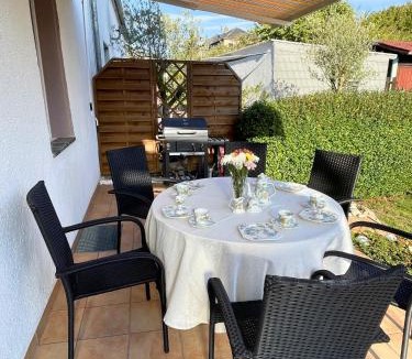 Riegelsberg Apartment | Apartment Karin - Modern ausgestattet und ideal für Gruppen bis 6 Personen und Hund, egal ob Familie, Kollegen oder Freunde, 85qm mit Terasse und eigenem Stellplatz