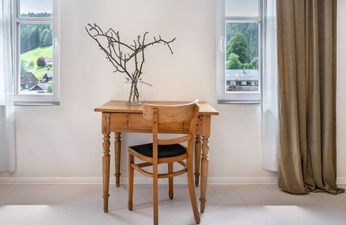 Gompelscheuer Apartment | Apartment 'Klassenzimmer' with Mountain View, Shared Terrace and Wi-Fi