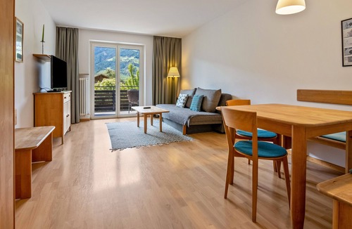 Silandro Apartment | Apartment 'Kortscherhof Apt Typ 4' with Mountain View, Shared Garden and Wi-Fi