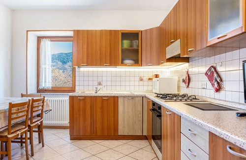 Cavedago Apartment | Apartment 'L'Edera 2' with Mountain View, Shared Garden and Wi-Fi