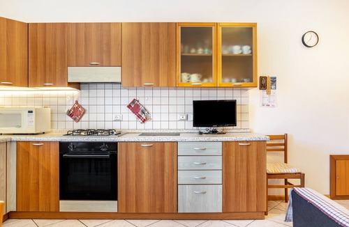 Cavedago Apartment | Apartment 'L'Edera 2' with Mountain View, Shared Garden and Wi-Fi