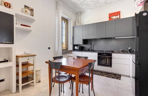 Concorezzo Apartment | Apartment 'La Casa Del Gallo' with Balcony and Wi-Fi